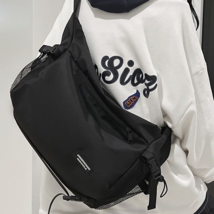 ウエストポーチ スタイリッシュボディバッグ